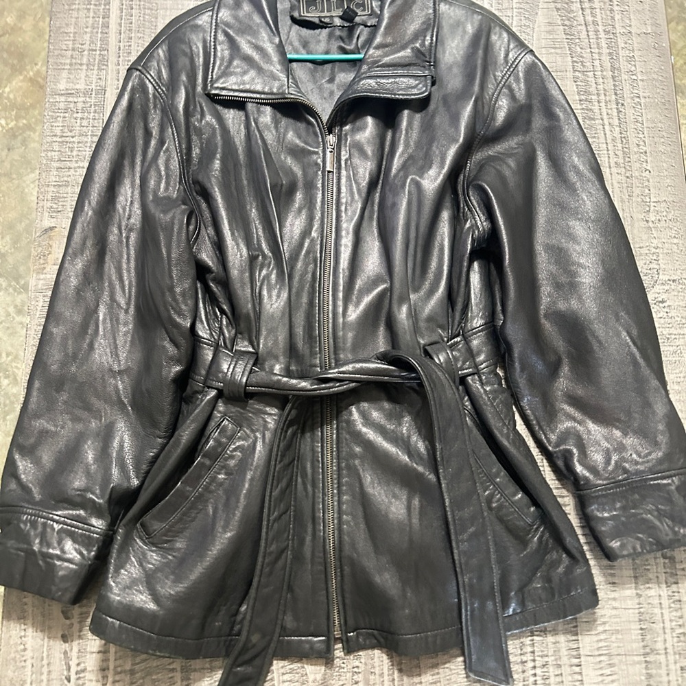 Vintage Women's JLC Black Leather Jacket w Tie Belt